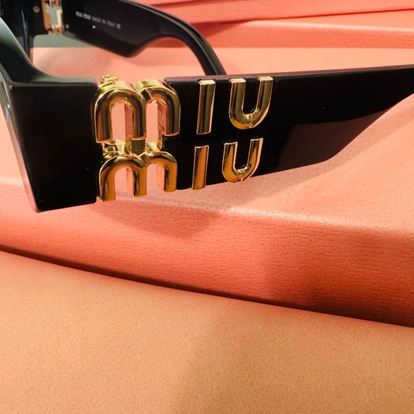 Miu Miu Sleek Black Sunglasses - Picture 2 of 6